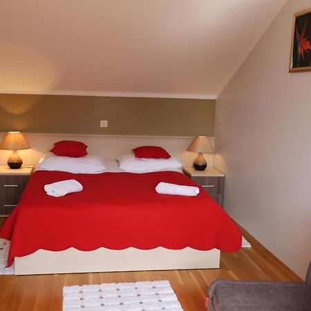 Apartments Lavica Beach Dumicic Подстрана Стая снимка