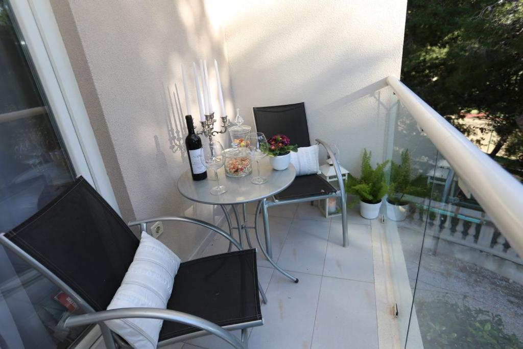 Apartments Lavica Beach Dumicic Подстрана Екстериор снимка