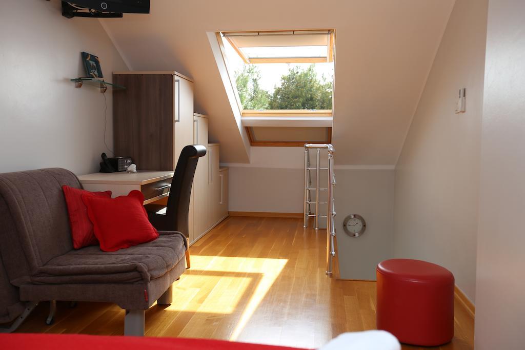 Apartments Lavica Beach Dumicic Подстрана Стая снимка