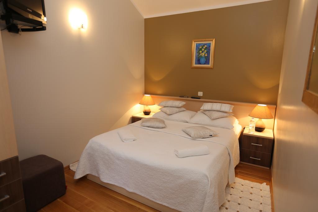 Apartments Lavica Beach Dumicic Подстрана Стая снимка