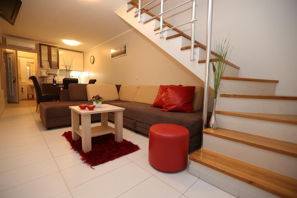 Apartments Lavica Beach Dumicic Подстрана Стая снимка